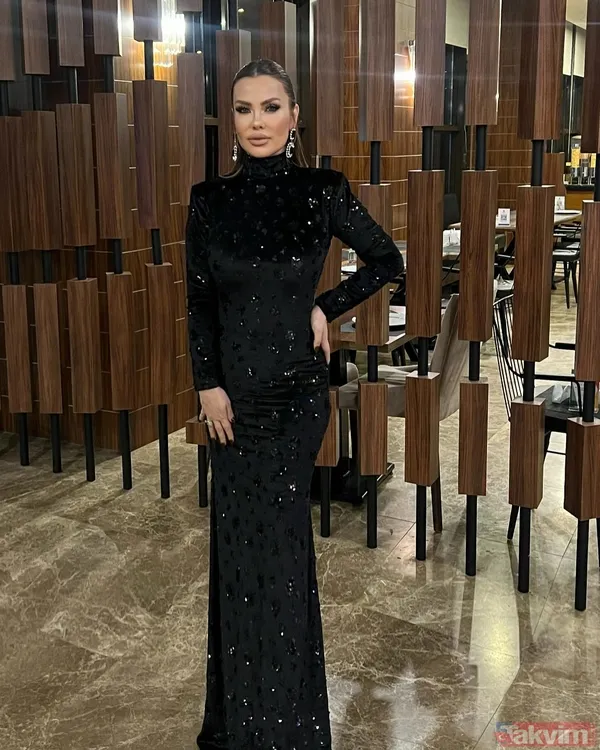 Onun Kalbinden Öpüyorum, Ben Söylediği Her Şeyi Unutuyorum. Allah Onun Hem Kalbini Şifalandırsın Hem Kalemini Şifalandırsın Çünkü Bizim De Serdar Ortaç'a Çok...