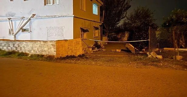 Hatay’da baltalı dehşet: 77 yaşındaki adam eşini öldürüp banyoya gömdü