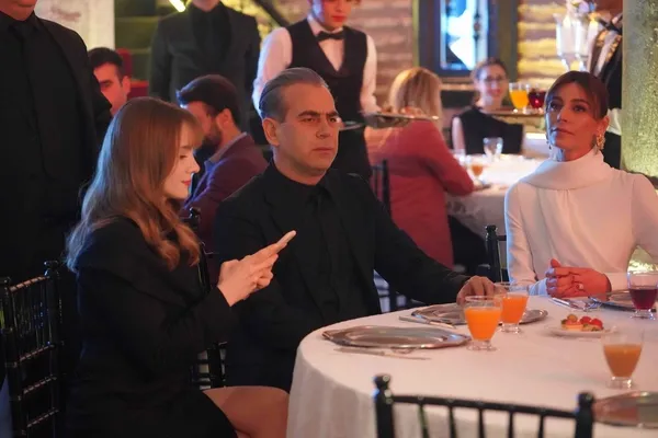 atvnin-iddiali-dizisi-hakimin-yayin-tarihi-belli-oldu-1648652039682.jpg ATV’nin iddialı dizisi Hakim’in yayın tarihi belli oldu!-7