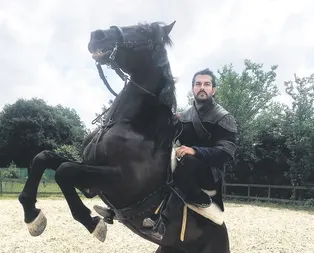 Sosyal medyada Diriliş Osman rüzgarı! On binler takibe aldı...