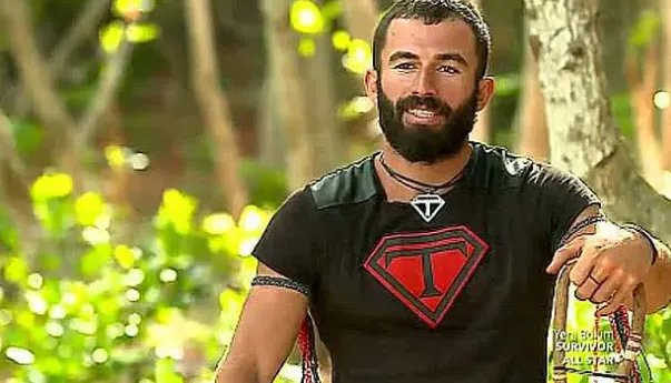 Survivor 2021 kadrosunda olacağı söylenen Turabi'den yıkan açıklama 'Acı çekiyorum'! Turabi yarışmaya gidemiyor...-2
