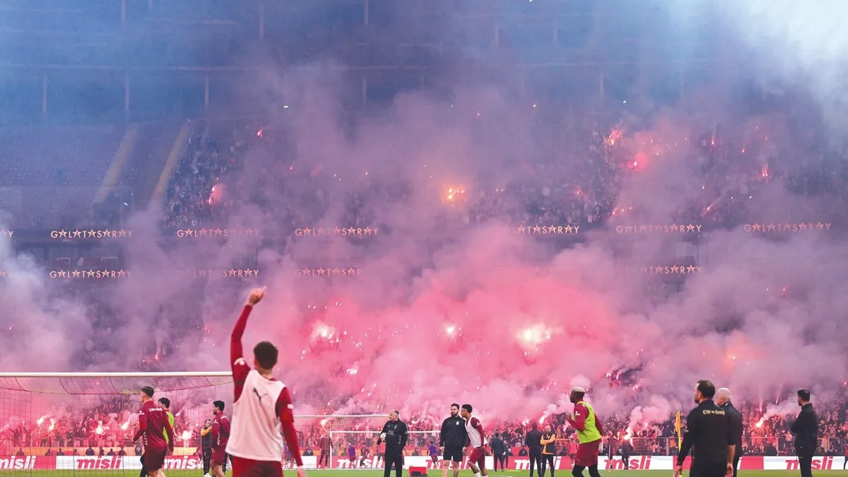 Galatasaray Samsun'da dağıldı: Şampiyonluk haftaya kaldı