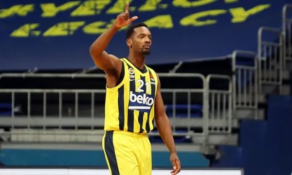 fenerbahcede-ilk-imza-atildi-3-yillik-yeni-sozlesme-1623664513714.jpg Fenerbahçe'de ilk imza atıldı! 3 yıllık yeni sözleşme-3