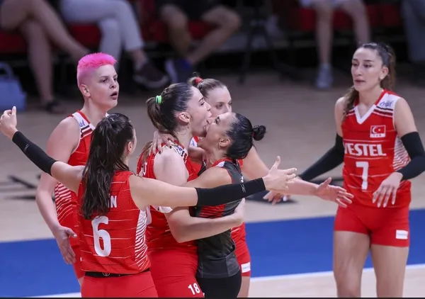 fivb-kadinlar-milletler-liginde-ilk-finalist-brezilya-1657981046819.jpg