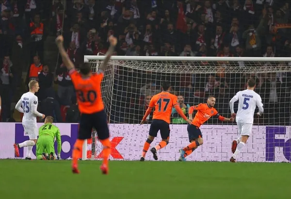 kopenhag-basaksehir-maci-sifresiz-mi-kopenhag-basaksehir-maci-hangi-kanalda-1596633427375.jpg Kopenhag Başakşehir maçı şifresiz mi? Kopenhag Başakşehir maçı hangi kanalda?-2