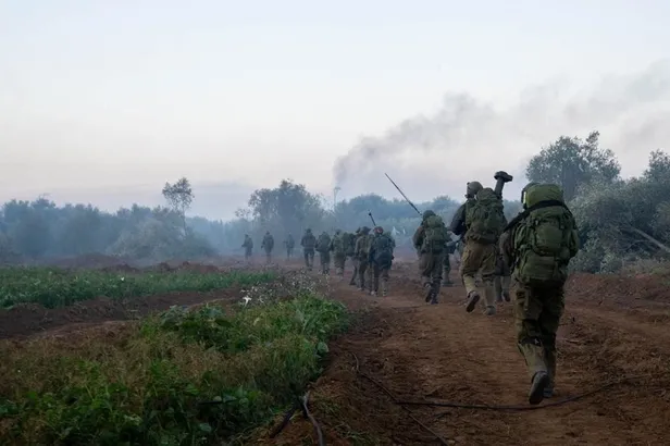 Gazze semalarında kritik uçuş! ABD insansız hava araçları Yunanistan’dan havalandı: 3 saat boyunca bölgeyi taradılar-1