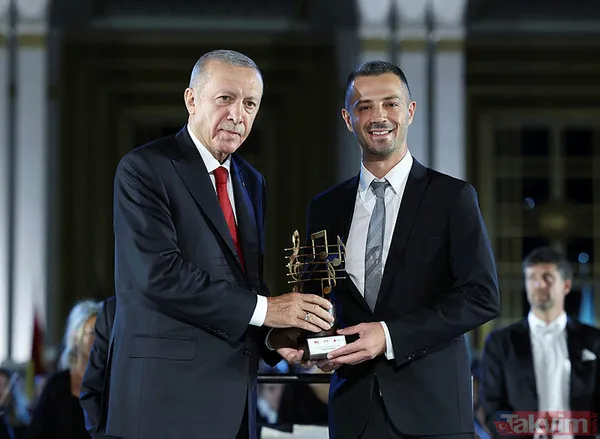 Cumhurbaşkanlığı Külliyesi'nde tarihi anlar! 30 Ağustos Zafer Bayramı coşkuyla kutlandı - 28