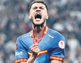 Feyenoord peşine düştü