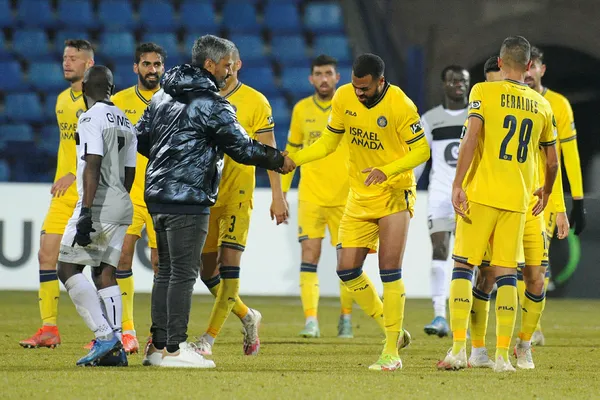 son-dakika-fenerbahcenin-rakibi-slavia-prag-oldu-1639402968037.jpg SON DAKİKA: Fenerbahçe'nin rakibi Slavia Prag oldu-8