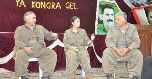 terorsuz-turkiye-surecine-organize-tehdit-dem-ve-kck-halepte-ayni-cizgide-bulustu-pkknin-cati-yapilanmasi-sdgy-1767878958596.jpeg Terörsüz Türkiye sürecine organize tehdit! DEM ve KCK Halep'te aynı çizgide buluştu: PKK'nın çatı yapılanması SDG'yi bahane etti-3