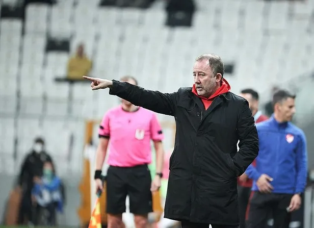 sergen-yalcin-sessizligini-bozdu-jorge-jesus-ve-arda-guler-aciklamasi-hangi-kuluplerden-teklif-aldi-1667334672620.jpeg Sergen Yalçın sessizliğini bozdu! Jorge Jesus ve Arda Güler açıklaması! Hangi kulüplerden teklif aldı?-2