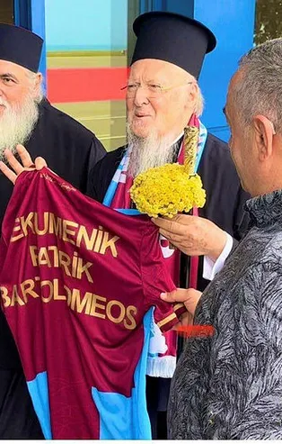 Patrik Dmitri Bartholomeos'un ekümeniklik iddiasına flaş yanıt: Ekümenik vasfı da dayanağı da yok