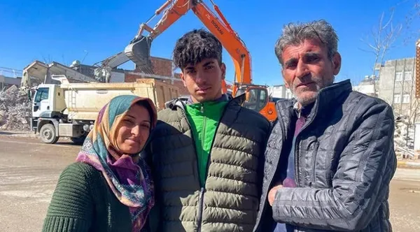 dunya-taha-erdemi-konusuyor-son-videom-paylasimi-uluslararasi-basinda-bir-ulusun-kalbini-fethediyor-1676877550117.jpg Dünya Taha Erdem'i konuşuyor! 'Son videom' paylaşımı uluslararası basında: "Bir ulusun kalbini fethediyor"-6