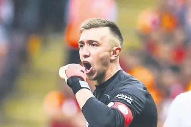 Muslera çok farklı!