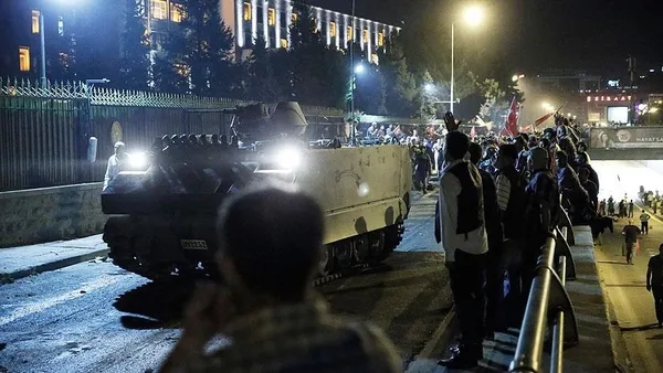 sanli-direnis-15-temmuz-cankaya-koskunde-uzun-saatler-tbmm-baskani-numan-kurtulmus-meclisi-bombalamak-seytanin-1688966947213.jpg Şanlı direniş: 15 Temmuz! TBMM Başkanı Numan Kurtulmuş: Meclis'i bombalamak şeytanın aklına gelmez-9