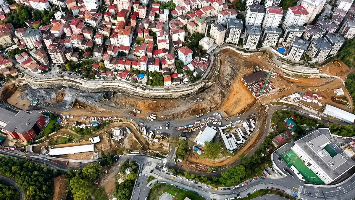 ozgur-ozelin-ayazaga-balonu-sondu-bakan-kurumdan-sert-yanit-yolsuzluklarini-iftirayla-kapatamazlar-1792608761249.jpeg Özgür Özel’in Ayazağa balonu söndü! Bakan Kurum'dan sert yanıt: "Yolsuzluklarını iftirayla kapatamazlar"-6