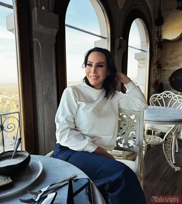 Çok Sayıda Sosyal Medya Kullanıcısının İlgi Gösterdiği Paylaşım, Kısa Sürede Binlerce Beğeni Alırken İlk Yorum Oyuncu Melek Baykal'dan Geldi.