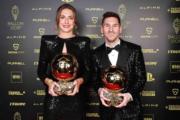 ballon-dor-odulu-ne-ballon-dor-odulu-altin-mi-kac-para-2022-ballon-dor-degeri-ne-kadar-fiyati-ve-ozellikleri-1666014320982.jpg BALLON D'OR ÖDÜLÜ NE? Ballon d'Or ödülü altın mı, KAÇ PARA? 2022 Ballon d'Or değeri ne kadar? Fiyatı, ağırlığı ve özellikleri...-8