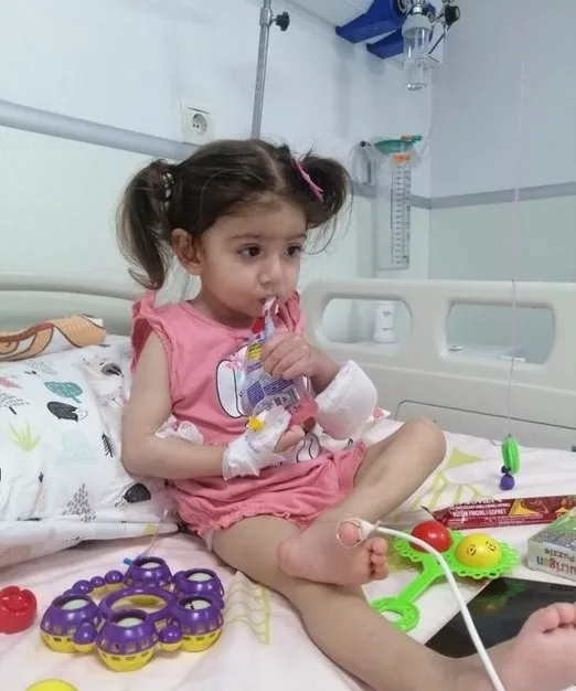 konyali-asel-hafsa-izmirli-asel-linaya-can-oldu-inanilmaz-bir-kader-ortakligi-1658990816533.jpg En güzel kader ortaklığı: Konyalı Asel Hafsa, İzmirli adaşı Asel Lina'ya can oldu-2