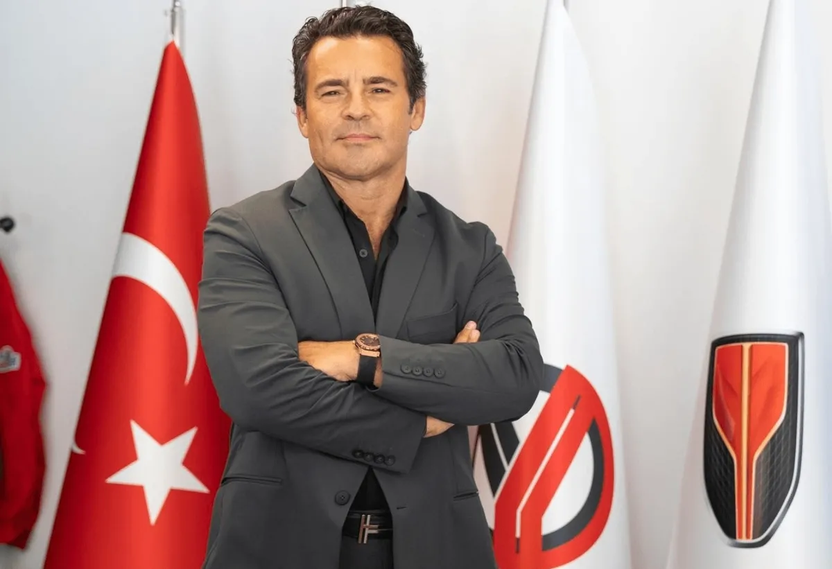 hongqi-turkiyede-yeni-donem-dr-berk-cagdas-ceo-ve-genel-mudur-olarak-atandi-1788506129682.jpeg Hongqi Türkiye’de yeni dönem: Dr. Berk Çağdaş, CEO ve Genel Müdür Olarak Atandı-2