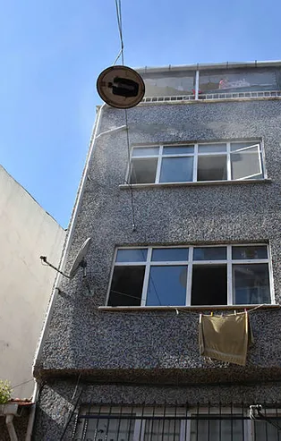 Fatih'te korkutan yangın!