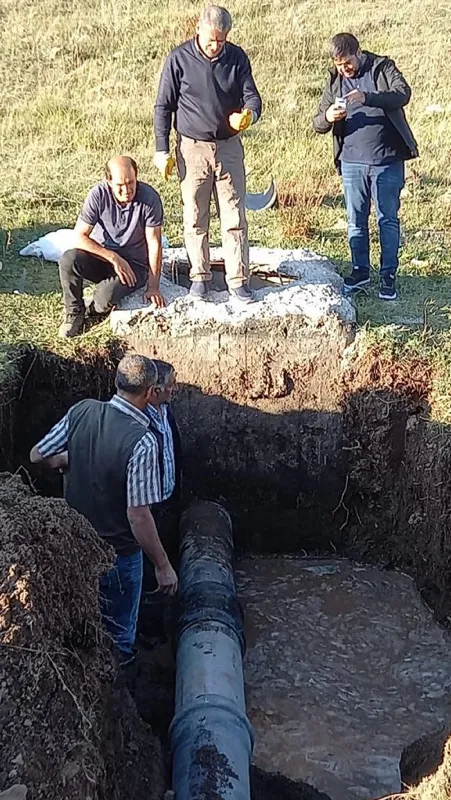 ardahanda-19-eylulde-yasanan-su-kesintisinin-nedeni-belli-oldu-ana-sebeke-boru-hatti-parcalanmis-1632382701595.jpg