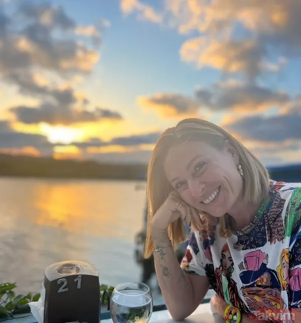 2 çocuk annesi Ceyda Düvenci’den sarıp sarmalayıp paylaştı! 8 yıllık eşi Bülent Şakrak’tan tek celsede boşanmıştı! “Telaş, uykusuzluk, endişe...” - 6