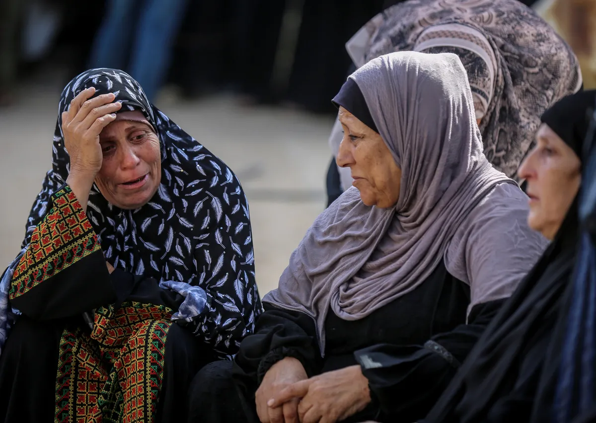 israilin-gazzedeki-saldiri-ve-yikimlari-suruyor-can-kaybi-73-bine-dayandi-1780915739363.jpg İsrail’in Gazze'deki saldırı ve yıkımları sürüyor: Can kaybı 73 bine dayandı-4