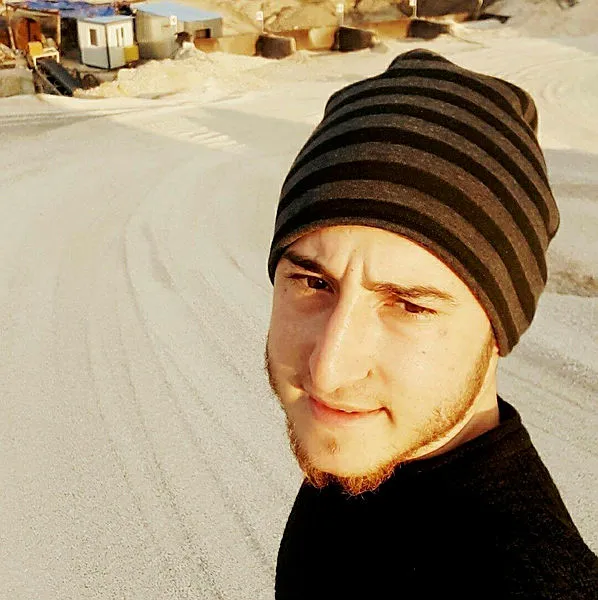 kepce-operatoru-devrilen-is-makinesinde-sikisarak-hayatini-kaybetti-1590071606697.jpg Kepçe operatörü devrilen iş makinesinde sıkışarak hayatını kaybetti-1