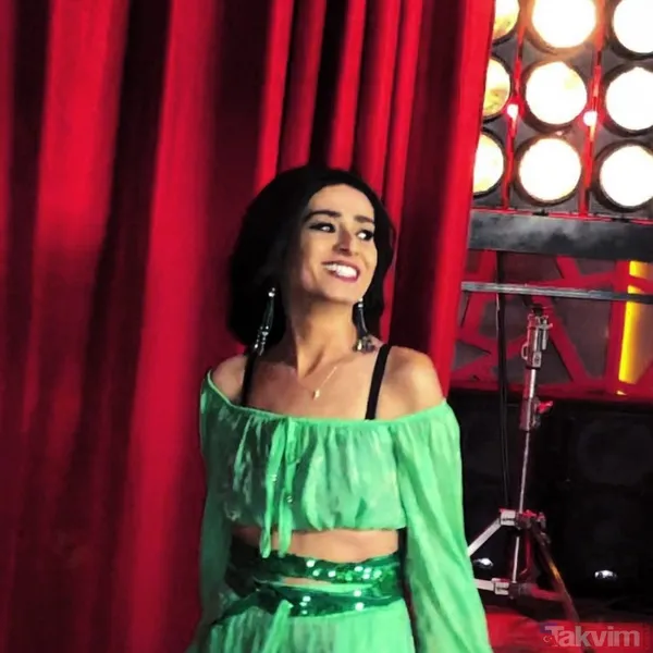 Yıldız Tilbe kırmızı bikinisi ile kameralara yakalandı! Deniz ve güneşin tadını doyasıya çıkaran Yıldız sosyal medyanın gündeminde... - 2