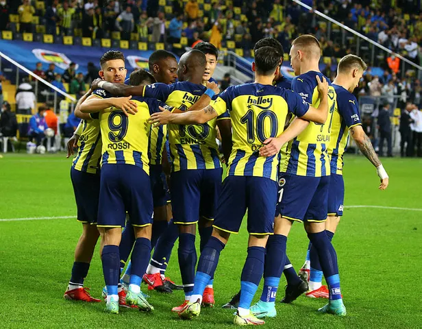 fenerbahce-olympiakos-maci-ne-zaman-saat-kacta-hangi-kanalda-uefa-avrupa-ligi-fb-olympiakos-maci-canli-veren-yabanci-kanallar-listesi-1632975968144.jpg