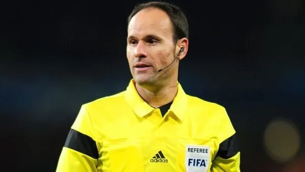 Son dakika haberi: UEFA Avrupa Ligi Medipol Başakşehir - Sporting Lizbon maçının hakemi belli oldu-1