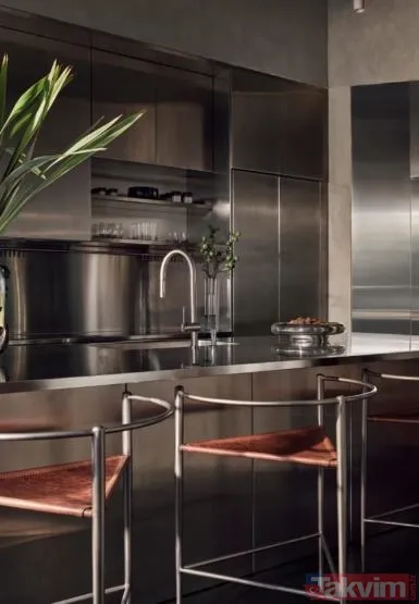 Leoparlı koltuk ve yataktaki ayna olay oldu! Serenay Sarıkaya'nın evi olay oldu! "Banu Alkan görmesin kıskanır" - 6