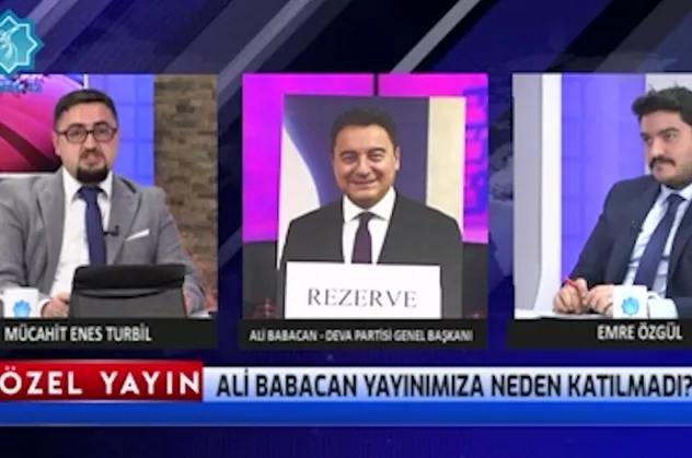 Son dakika: DEVA Partisi Genel Başkanı Ali Babacan'a resimli protesto! Kanal 42 TV'deki canlı yayın programını iptal etti