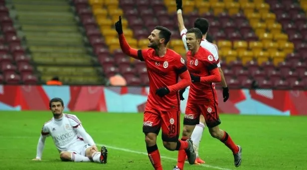 galatasaray-kastamonuspor-maci-sifreli-mi-sifresiz-mi-ztk-3tur-eslesmeleri-gs-gmg-kastamonuspor-hangi-kanalda-1664887953617.jpg Galatasaray - Kastamonuspor maçı şifreli mi, şifresiz mi? ZTK 3.tur eşleşmeleri GS - GMG Kastamonuspor hangi kanalda CANLI yayınlanacak?-3