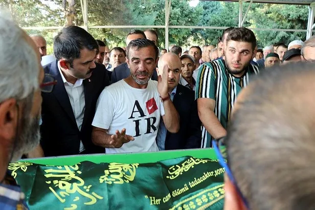 Selde hayatını kaybeden anne ve kızları defnedildi-1