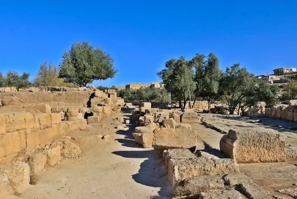 mardin-dara-antik-kentindeki-kazilarda-zeytin-ezme-tasi-bulundu-6inci-yuzyilda-zeytin-uretim-yeri-oldugunu-gos-1644908998037.jpg Mardin Dara Antik Kenti'ndeki kazılarda zeytin ezme taşı bulundu! 6'ıncı yüzyılda zeytin üretim yeri olduğunu gösteriyor: Fabrikasyon üretim-5