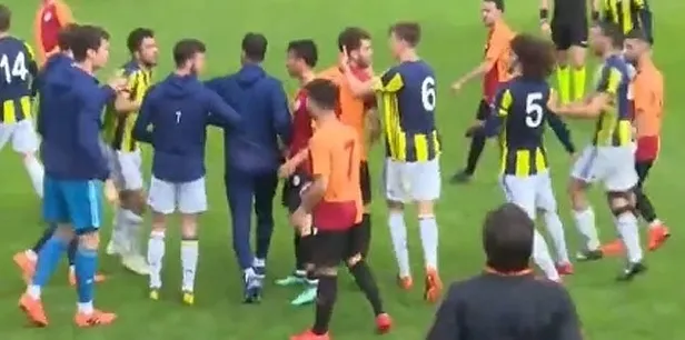Fenerbahçe - Galatasaray U21 maçında yumruklar konuştu-3