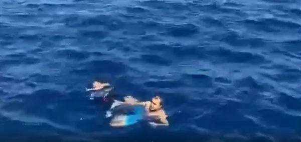 iste-yunanistanin-insanligi-olume-terk-ettigi-iki-kucuk-kardes-can-verdi-1663147595633.jpg Yunanistan'ın mezalimi: İki küçük çocuğun ölümüne sebep oldular! Acılı baba dehşeti anlattı-8