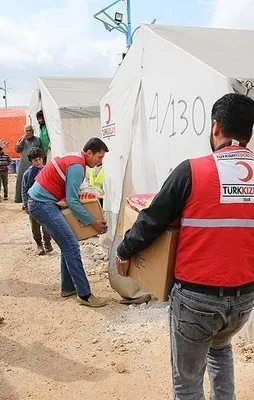 Türk Kızılayı İdlib'de yaraları sarıyor