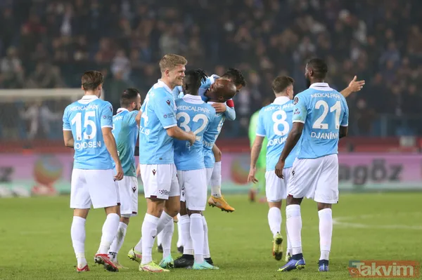 Trabzonspor - Gaziantep FK maçında ilginç olay! Arda Akbulut kaleye geçince Muhammet Taha Tepe maça motosikletle yetişti - 9