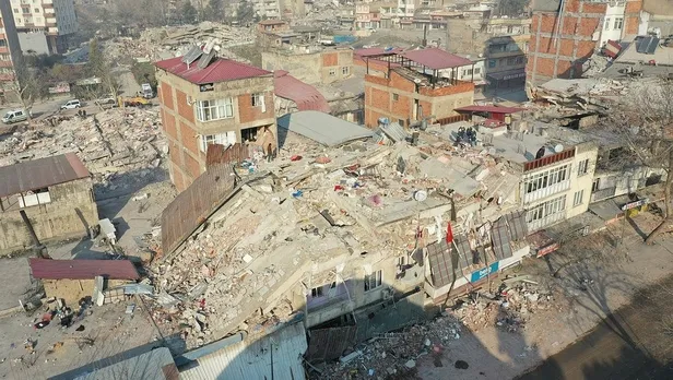 6li-koalisyon-12-kez-toplaniyor-deprem-enkazinda-siyasi-yagmacilik-1676704393199.jpeg 6'lı koalisyon 12. kez toplandı! Deprem enkazında siyasi yağmacılık...-2