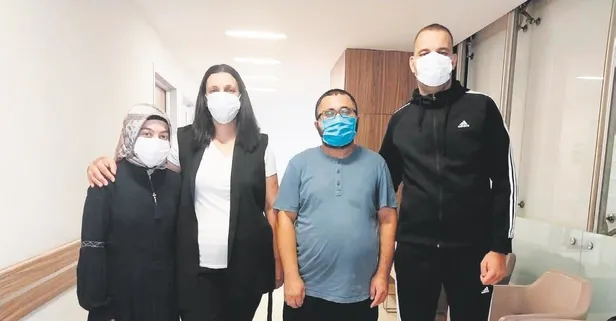 Karadağlı anne-oğul ile Türk çift çapraz nakille birbirlerine hayat verdi
