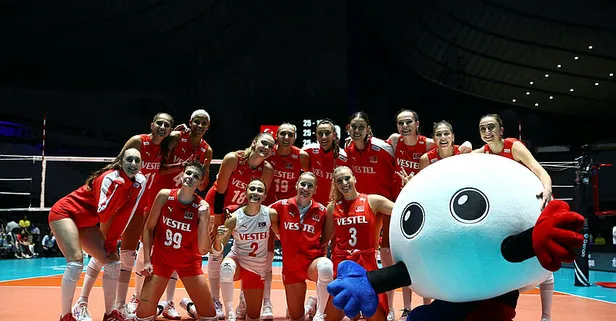 TÜRKİYE - ARJANTİN MAÇ SONUCU! Filenin Sultanları Arjantin voleybol maçı kaç kaç bitti?