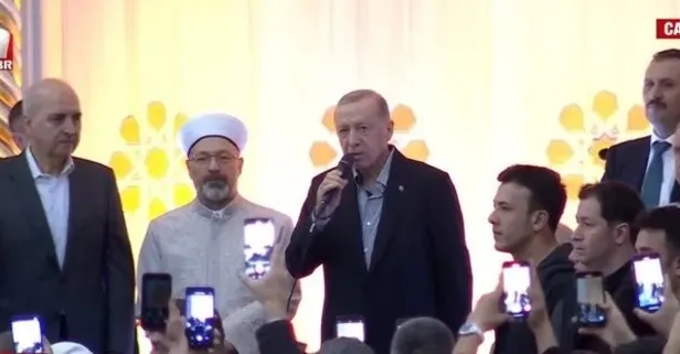 Başkan Erdoğan'dan bayram namazını Büyük Çamlıca Camii'nde kıldı! Gazze'ye zulmünü durdurmayan İsrail'e lanet