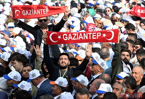 Başkan Erdoğan'ın duygu dolu anları! Annesinin ölüm yıldönümüne özel koreografi: Öyle bir evlat yetiştirdin ki... - 4