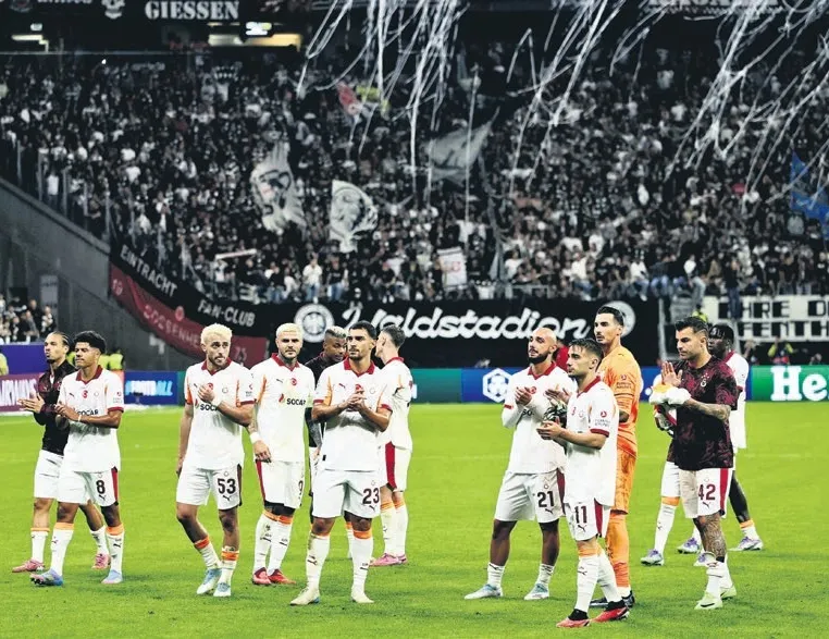 Galatasaray servete kondu