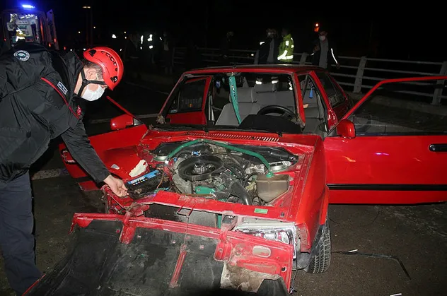 Ordu'da aksiyon filmlerini aratmayan kaza: 1'i ağır 3 yaralı