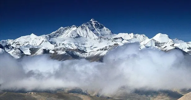 Everest hayali 2 dağcıyı öldürdü (Dünya haberleri)