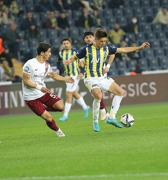 serdar-dursun-3-puani-getirdi-fenerbahce-2-0-hatayspor-mac-sonucu-1645381172436.jpeg